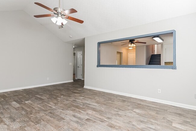 Foto del edificio - 154 Kingsbridge Dr