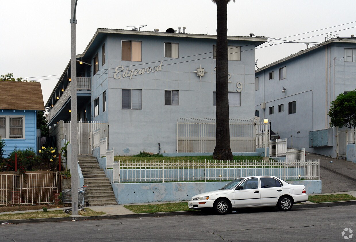 Foto del edificio - Edgewood Apartments