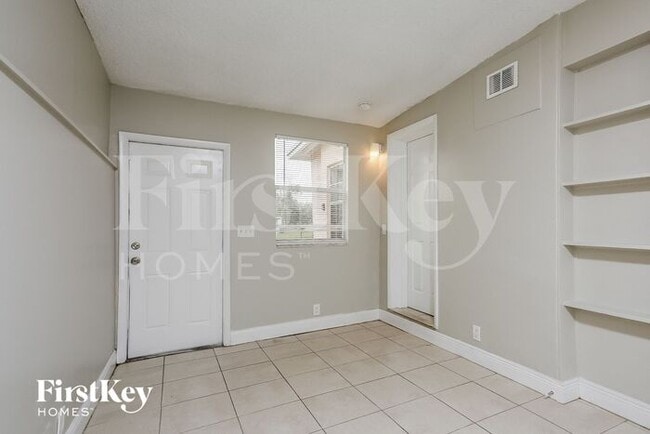 Building Photo - 1531 NW 11th Ct