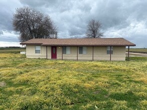 Building Photo - 14851 Rd 72