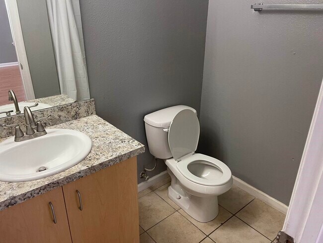 Foto del edificio - 2719 W Tharpe St