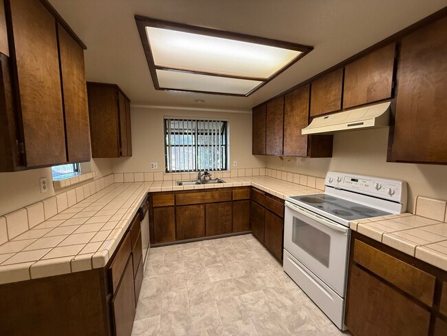 Photo - 2674 Bradford Way Apartment