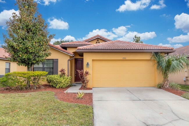 Building Photo - 2943 Casabella Dr