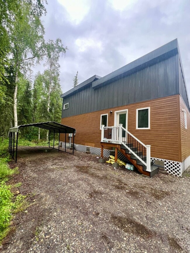 Building Photo - 3 Bedroom home for rent / Water holding ta...