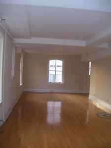 Building Photo - 212 W Franklin St