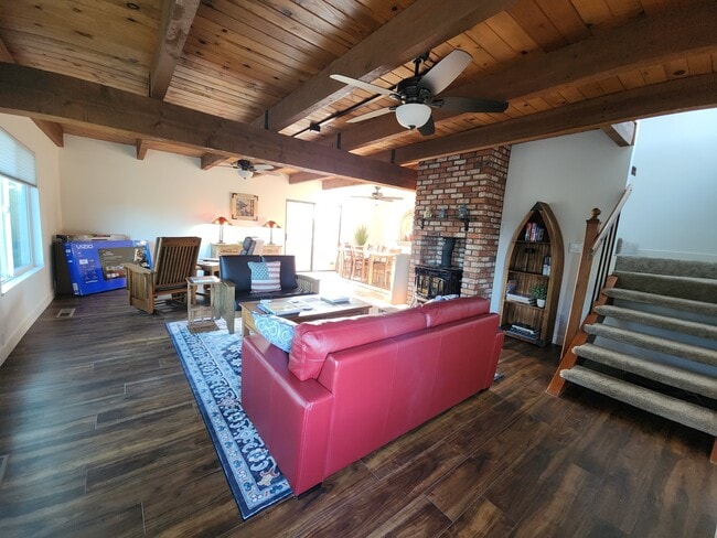 Foto del edificio - 14565 Carriage Ln