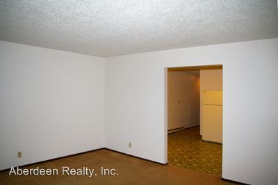 Building Photo - 2304 Bay Ave