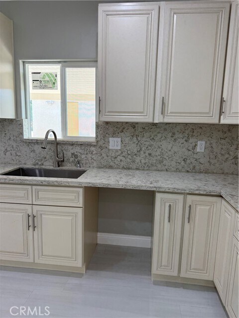Foto del edificio - 578 Lauresa Ln