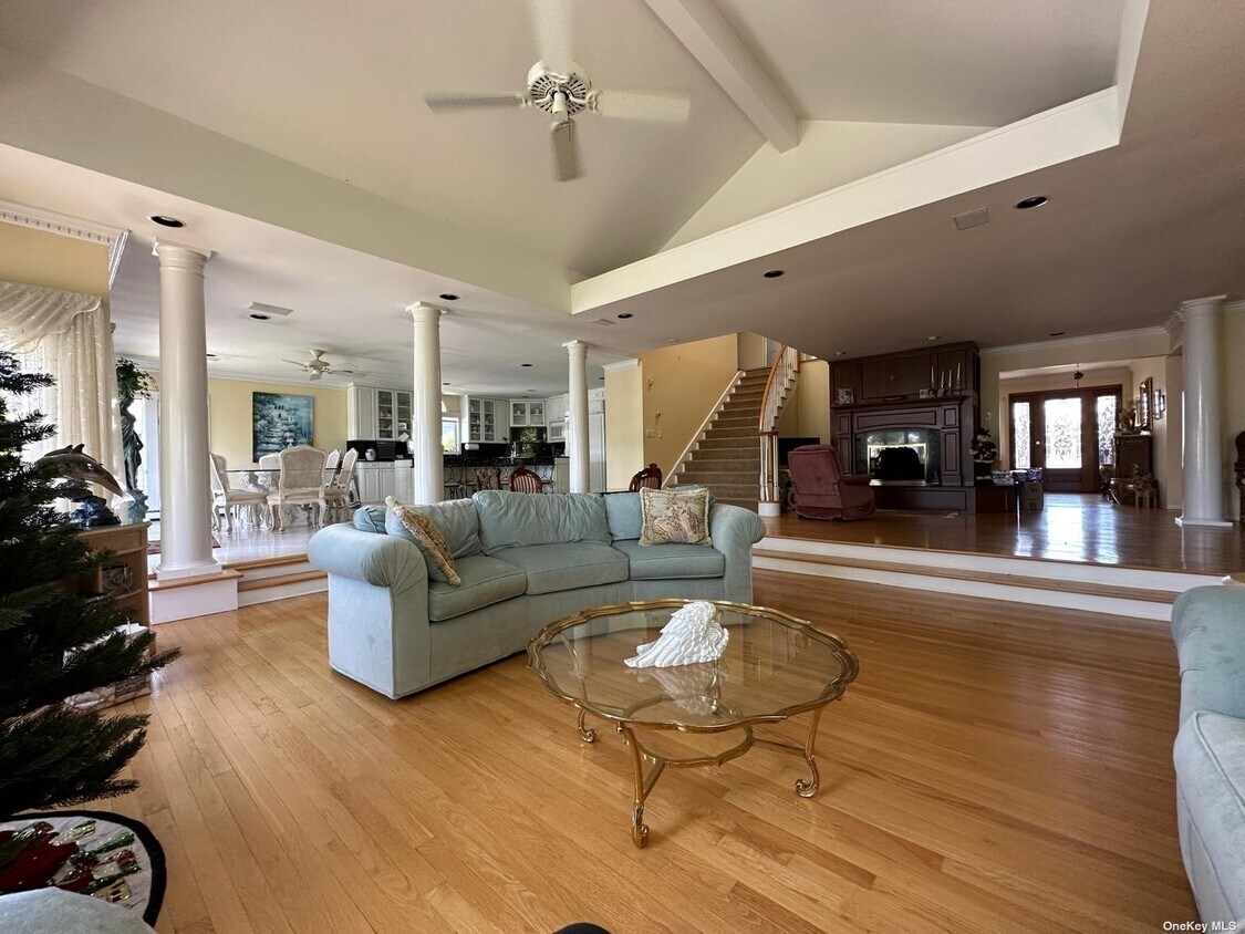 Foto principal - 105 W Shore Dr