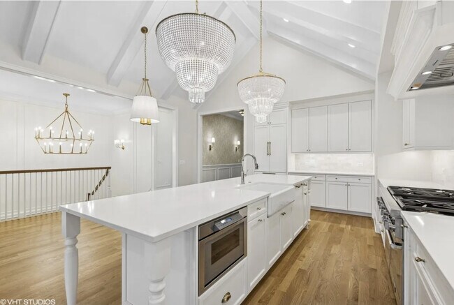 Foto del edificio - 6206 Flagg Creek Ln