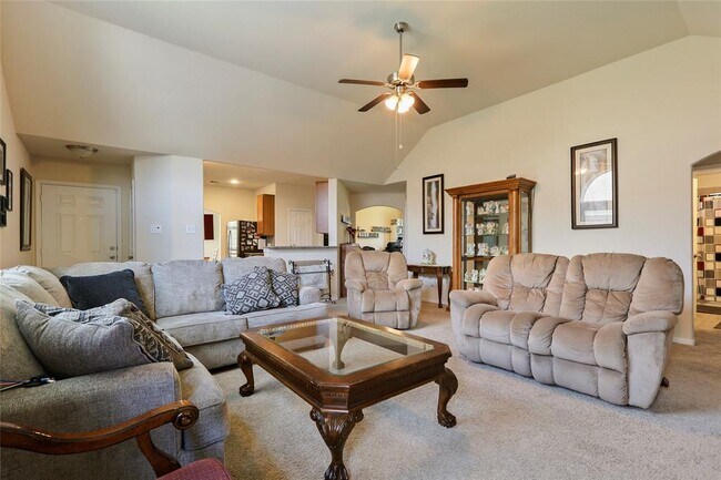 Foto del edificio - 14915 Twilight Knl Trl