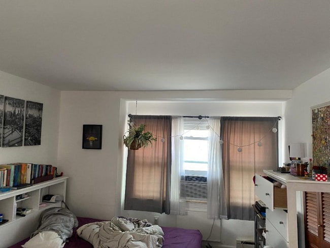 Building Photo - 565 Newark Pompton Turnpike