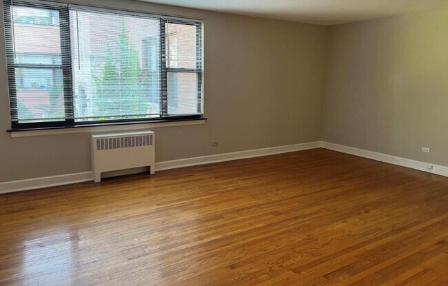 Foto del edificio - 7379 N Winchester Ave