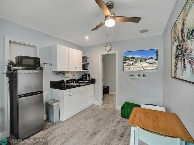 Foto del edificio - 1500 NE 4th St