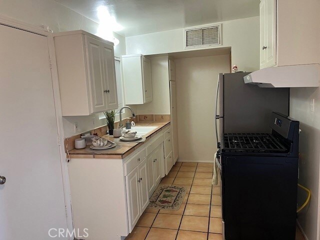 Foto del edificio - 37111 Cathedral Canyon Dr