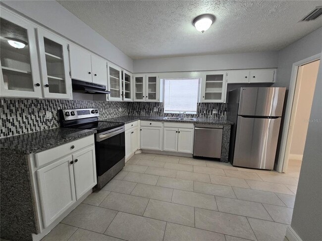 Foto del edificio - 2216 Tanglewood Way