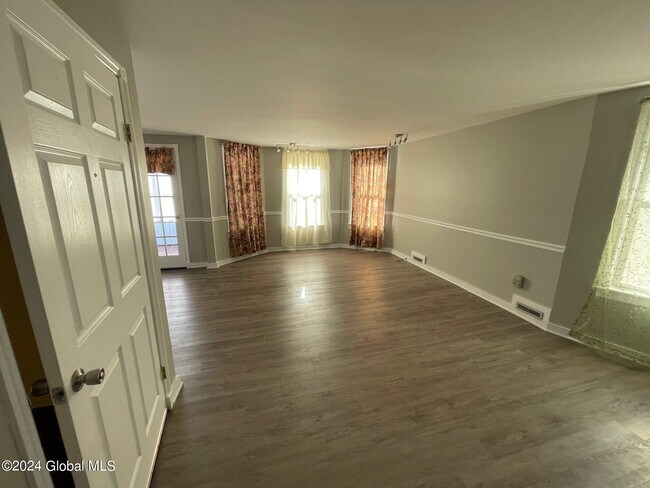 Foto del edificio - 603 1st St