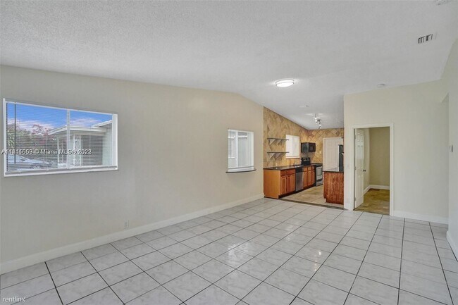 Foto del edificio - 3 br, 2 bath House - 2464 Rodman St # 2464