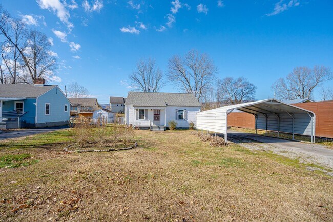 Building Photo - 503 Carden Ave