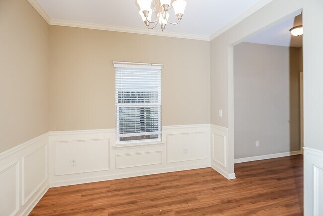 Foto del edificio - 457 Highland Falls Dr