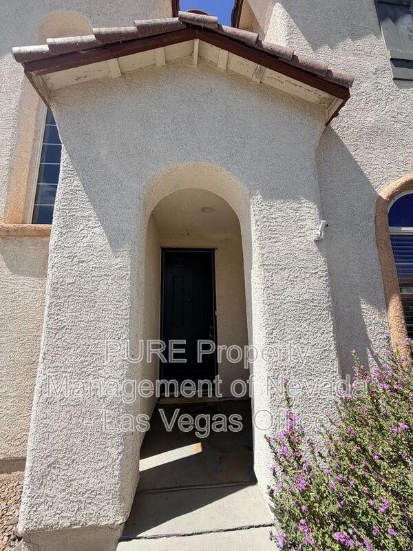 Foto del edificio - 4320 Laguna Garden Ave