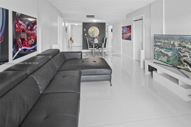Foto del edificio - 14250 SW 62nd St
