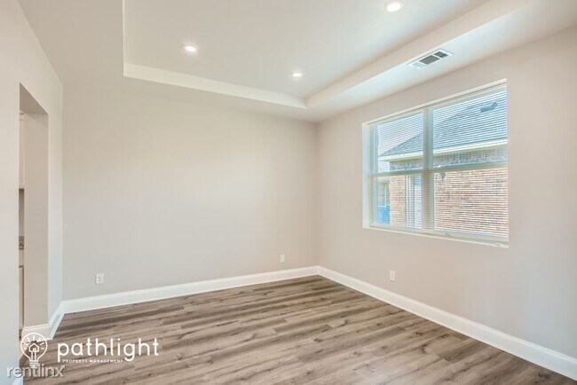 Foto del edificio - 6 br, 4 bath House - 4810 Lindsey Drive UNIT