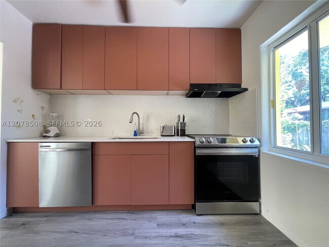 Foto del edificio - 401 NE 14th Ave