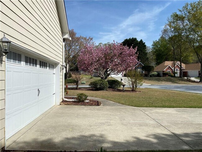 Building Photo - 1603 Pinder Point Dr