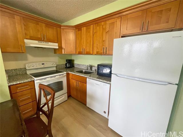 Building Photo - 2240 Kuhio Ave.