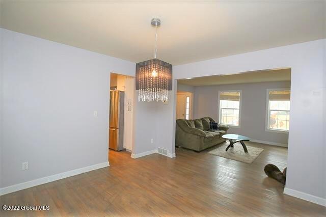 Building Photo - 4 Round Table Rd