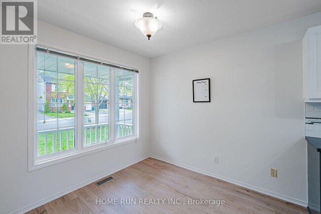 Building Photo - 182 Windhurst Dr