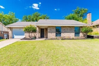 Building Photo - 5017 Brookview Dr