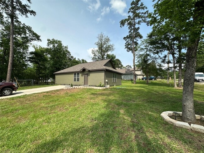 Building Photo - 15063 Arrowhead Loop E