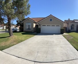 Building Photo - 39514 Terrill Ct