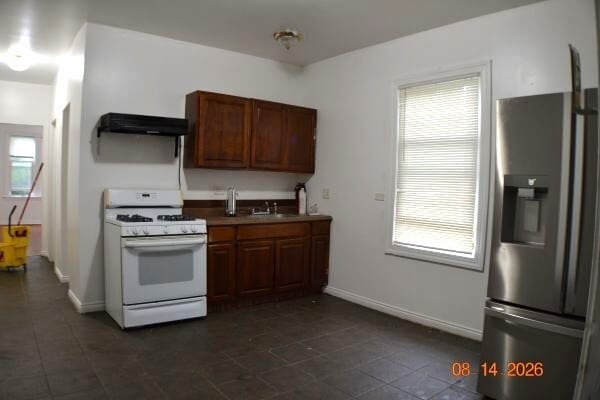 Building Photo - 8426 S Brandon Ave