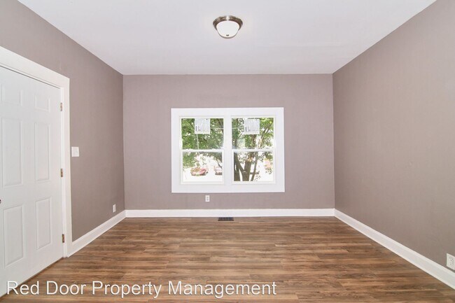 Foto del edificio - 3 br, 1 bath House - 4706 E Michigan St
