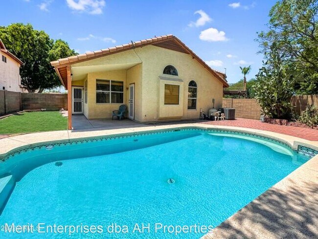 Foto del edificio - 3 br, 2 bath House - 7943 W KIMBERLY WAY