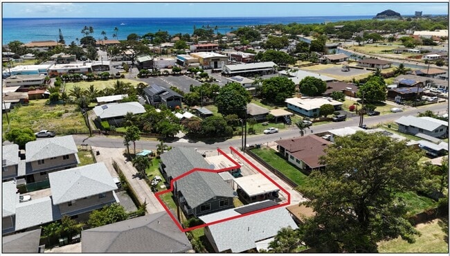 RARE OPPORTUNITY - Duplex Unit Available -Close to Pokai Bay - 85-794 Lihue St