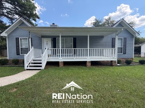 Building Photo - 8429 Lanewood Cir