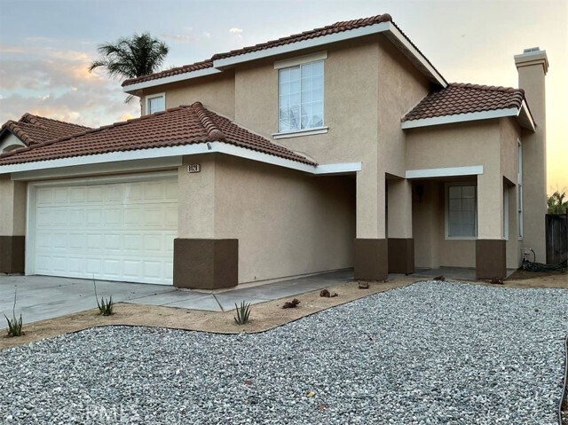 Foto principal - 8028 Sorrento St