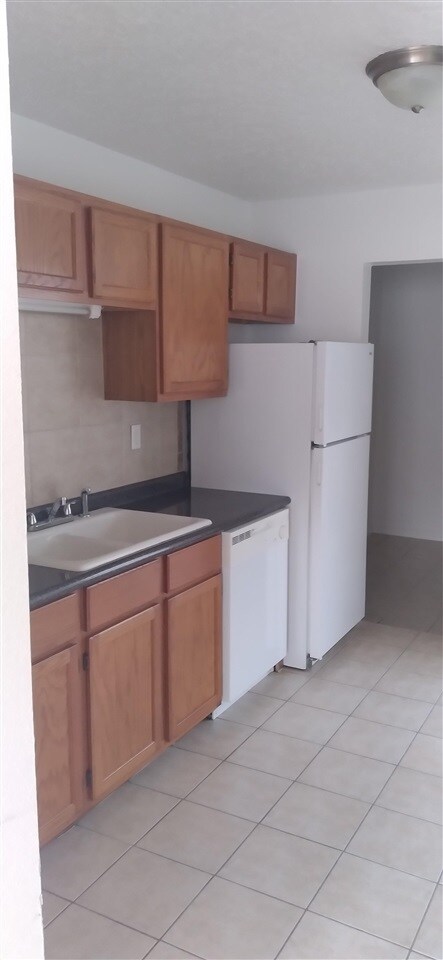 Foto del edificio - 1143 NW Ozmun Ave
