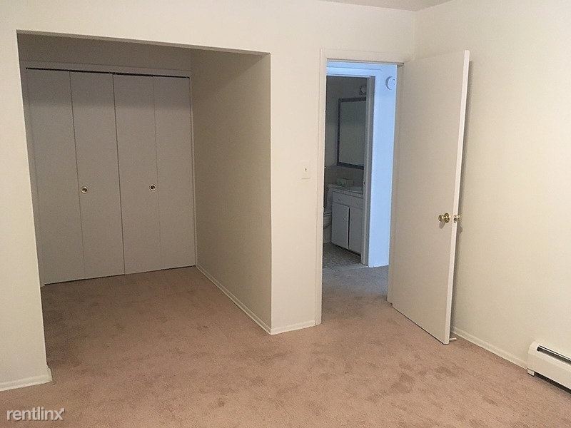 Building Photo - 2 br, 1 bath Apartment - 7677 Greeley Street