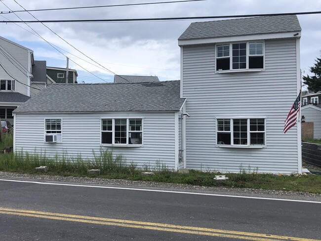 Building Photo - 141 Taylor Ave