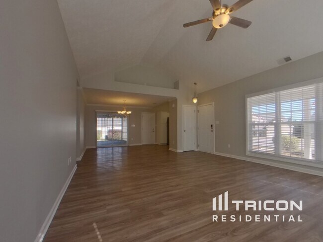 Foto del edificio - 171 Trillium Rd