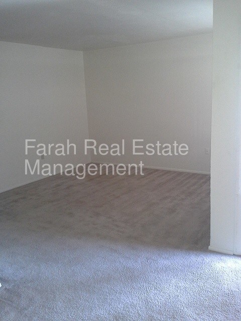 Building Photo - 507 Cora St