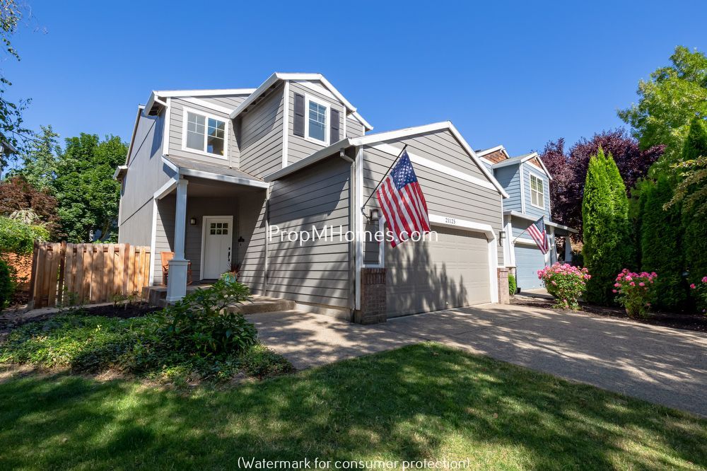 Primary Photo - 21125 SW Ladyfern Dr