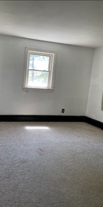 Building Photo - 446 Green Pond Rd