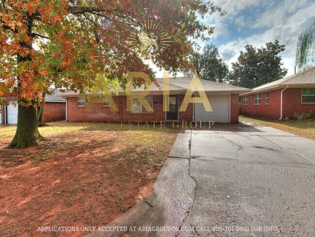Building Photo - AVALABLE NOW! 3 Bed/1 Bath Single Family H...