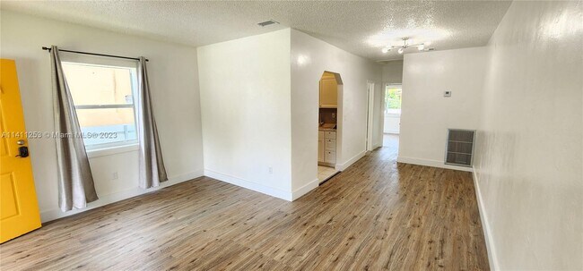 Building Photo - 336 NW 59th St